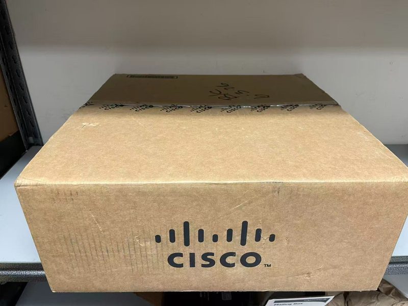 Коммутатор Cisco C9300-48P-M