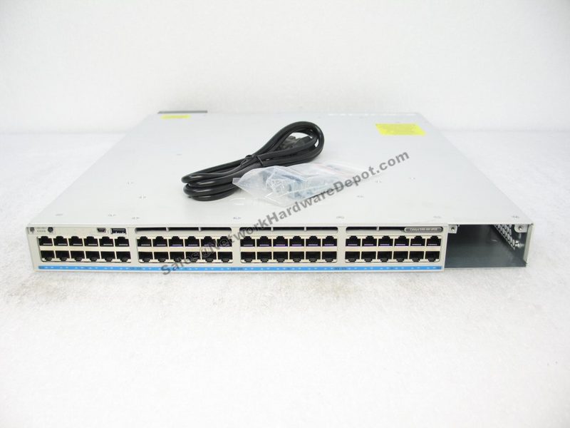Коммутатор Cisco C9300-48UN-A