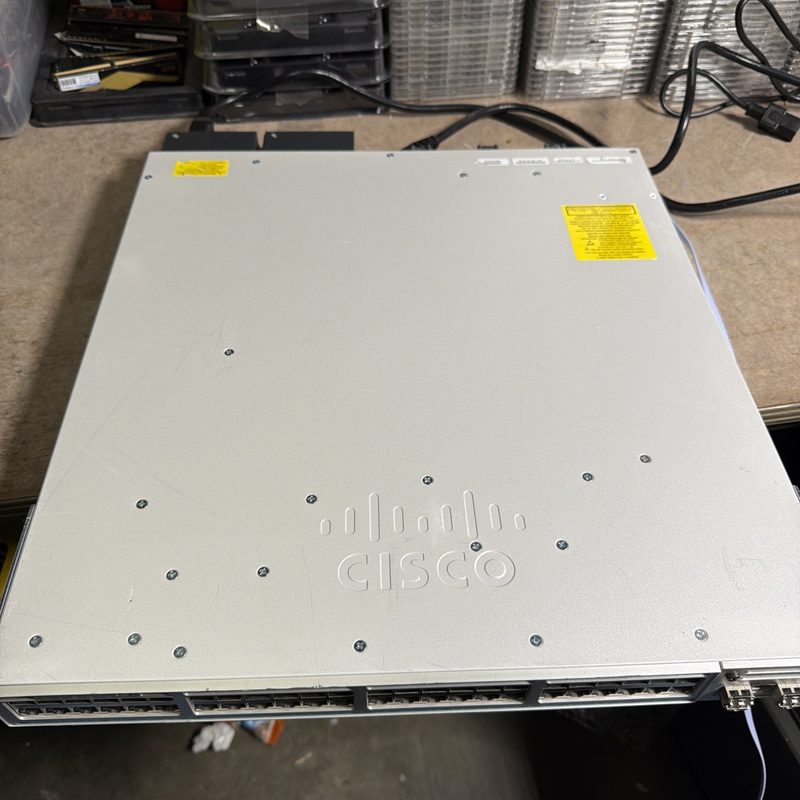 Коммутатор Cisco C9300-48UXM-A