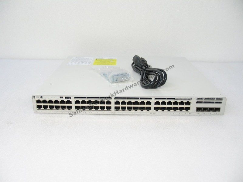 Коммутатор Cisco C9300L-48T-4G-E