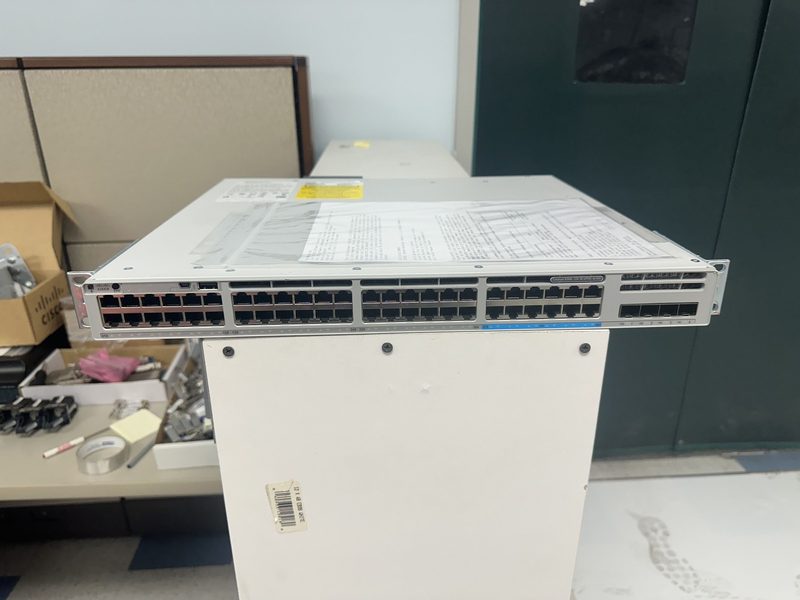 Коммутатор Cisco C9300L-48UXG-4X-A