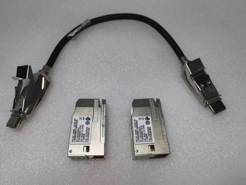 Коммутатор Cisco C9300L-STACK-KIT+STACK-T3-50CM