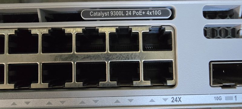 Коммутатор Cisco C9300L