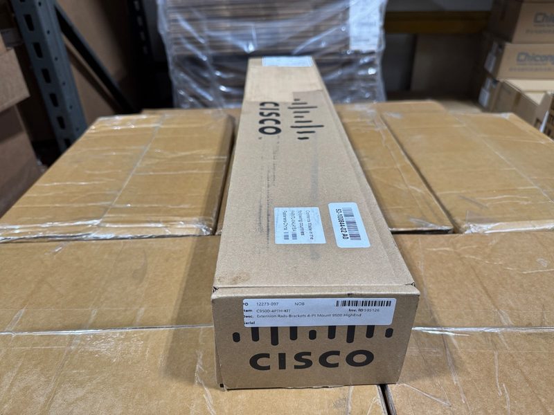 Коммутатор Cisco C9500-4PTH-KIT