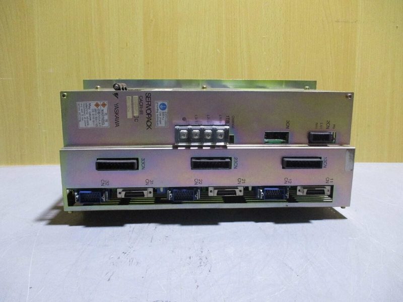 Сервопривод Yaskawa CACR-IR101010FC