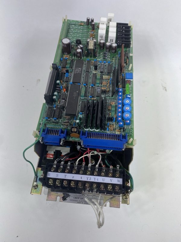 Сервопривод Yaskawa CACR-SR10BB1BF
