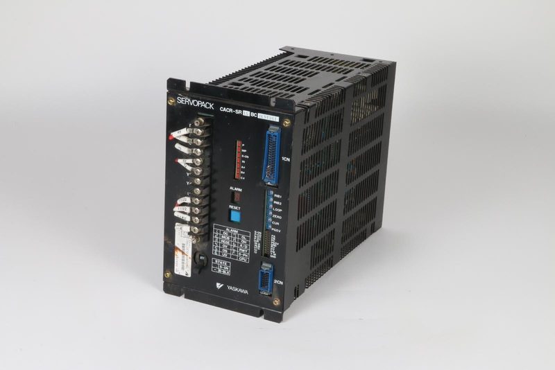 Сервопривод Yaskawa CACR-SR15BC1KSY261