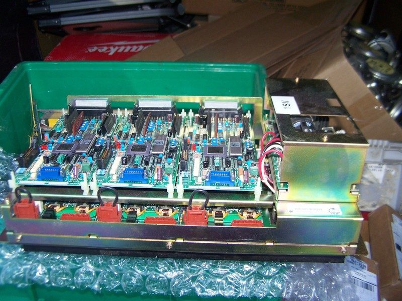 Сервопривод Yaskawa CACR-TM333Z1SPY8