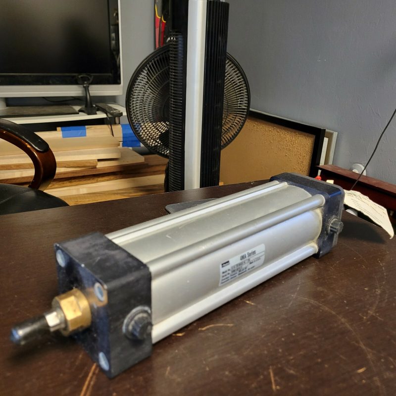 Пневмоцилиндр Parker CBC4MA3U14C