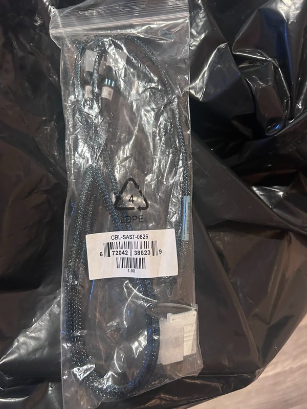 Кабель Supermicro CBL-SAST-0826