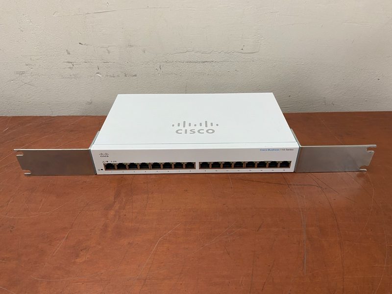 Коммутатор Cisco CBS110-16T