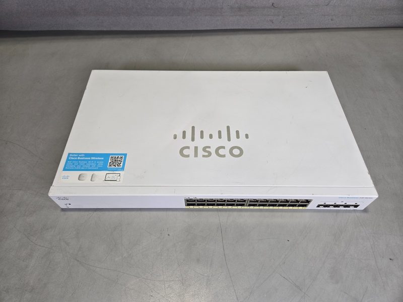 Коммутатор Cisco CBS220-24FP-4G
