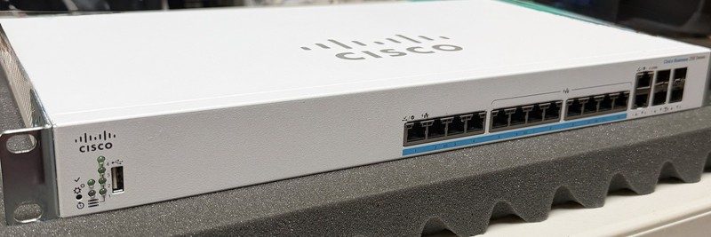 Коммутатор Cisco CBS350-12NP-4X