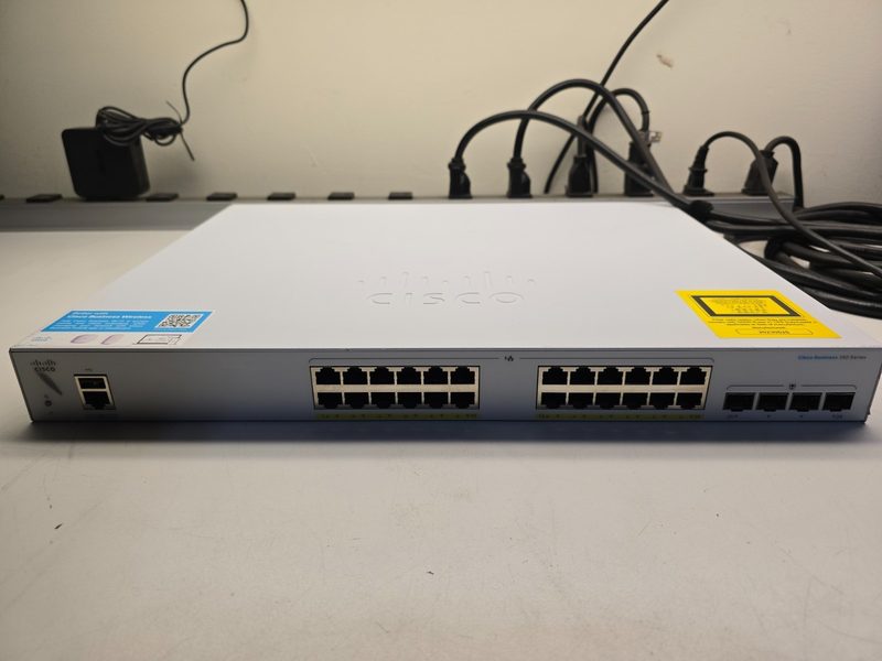 Коммутатор Cisco CBS350-24FP-4G