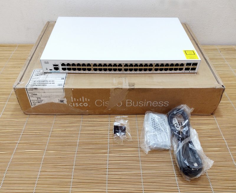 Коммутатор Cisco CBS350-48T-4G-NA
