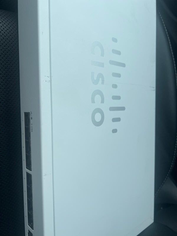 Коммутатор Cisco CBS350-8XT