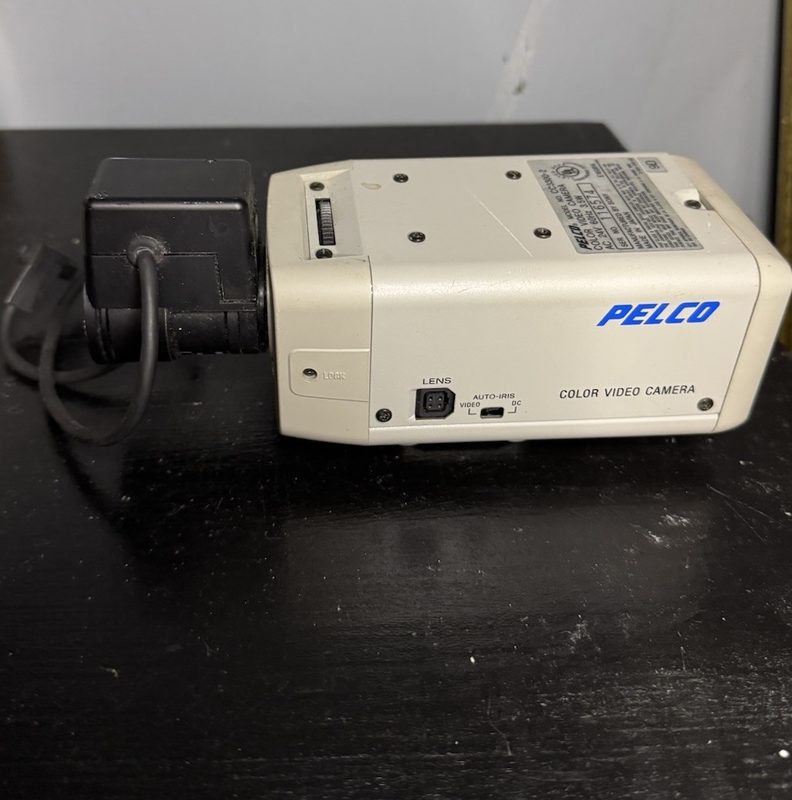 Камера Pelco CC3300-2