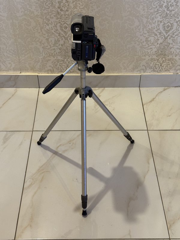 Фотокамера CCD-TRV608