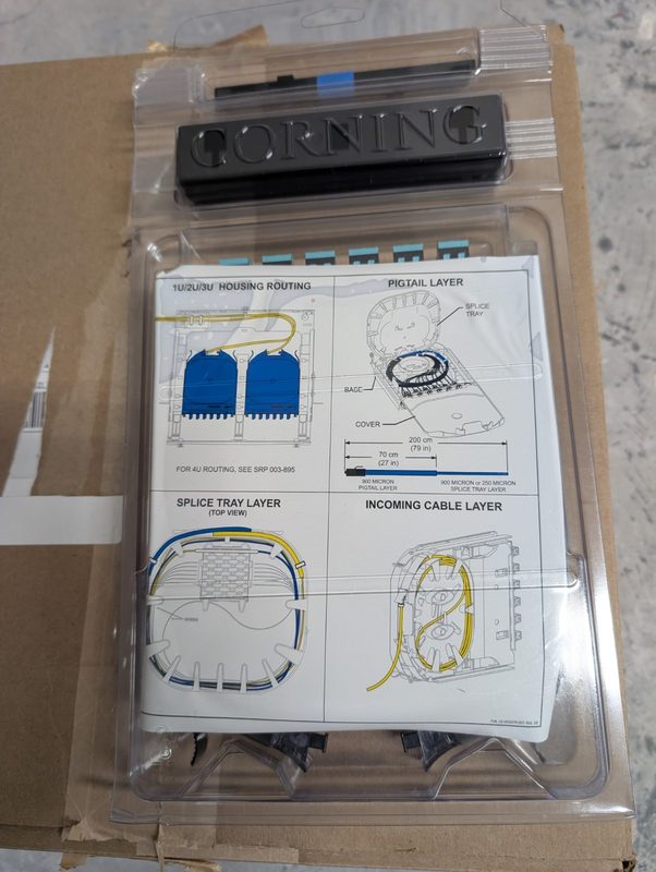 Оптическая кассета Corning CCH-CS12-E4-P00QE