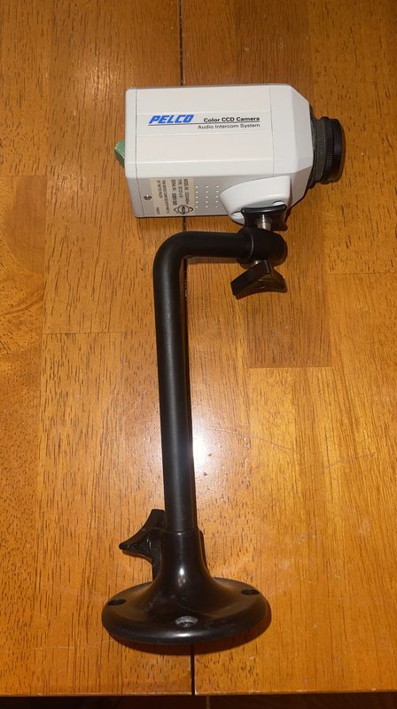 Камера Pelco CCQ1400A