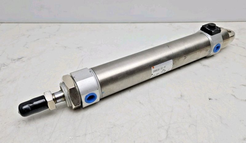 Пневмоцилиндр SMC CDBM2C40-152-HN