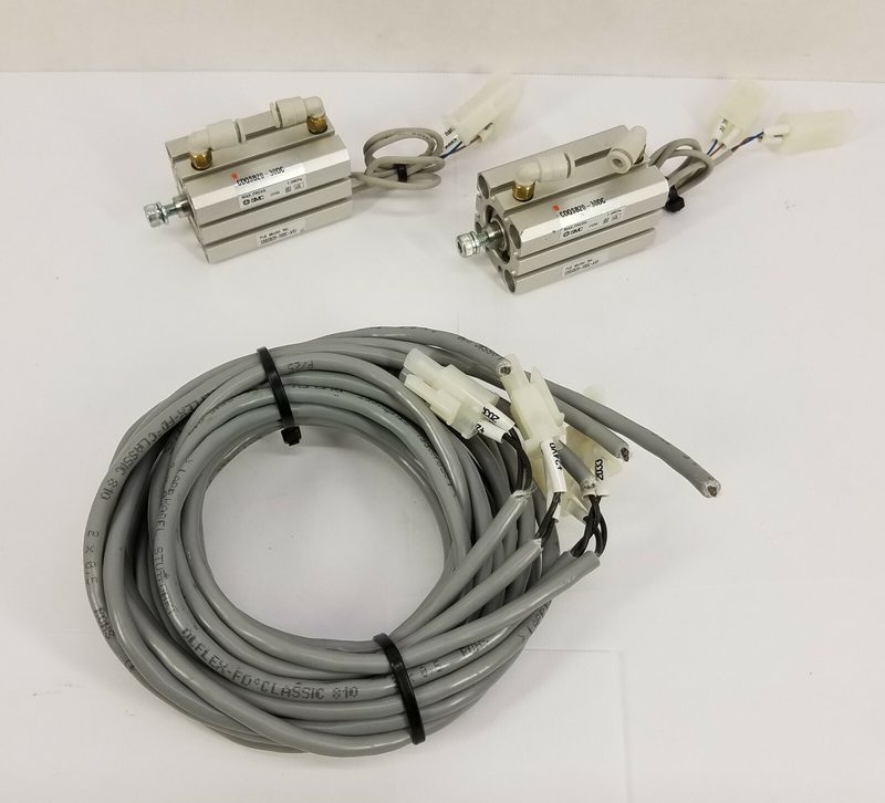 Пневмоцилиндр SMC CDQSB20-30DC-A93