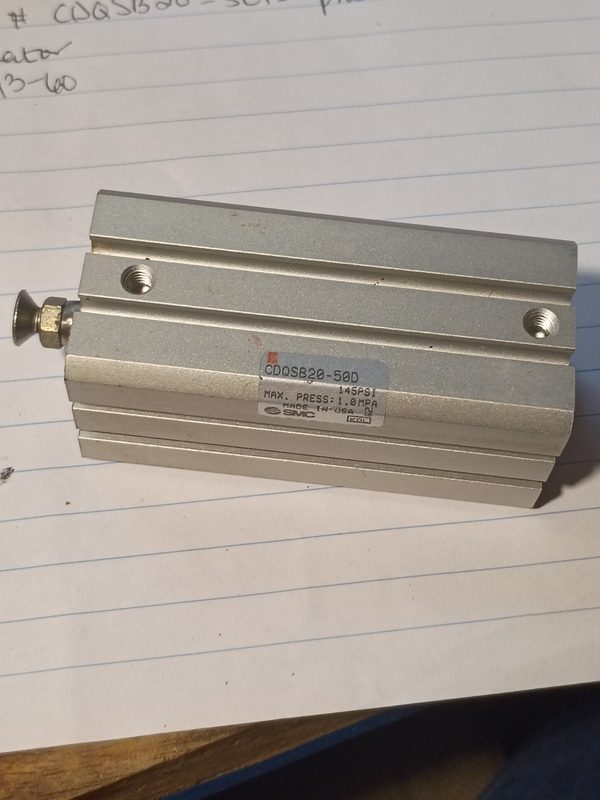 Пневмоцилиндр SMC CDQSBS20-50DC