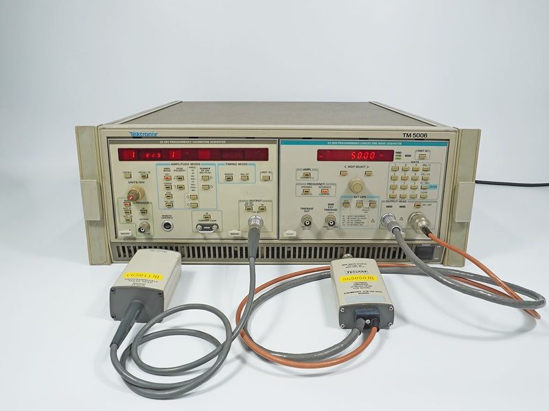 Осциллограф Tektronix CG5011
