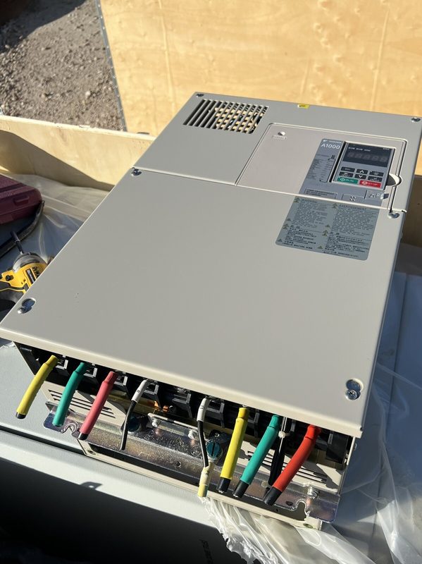 Частотный преобразователь Yaskawa CIMR-AB4A0103AAA