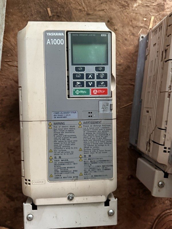 Частотный преобразователь Yaskawa CIMR-AU4A0005FAA