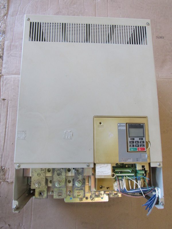 Частотный преобразователь Yaskawa CIMR-AU4A0208AAA