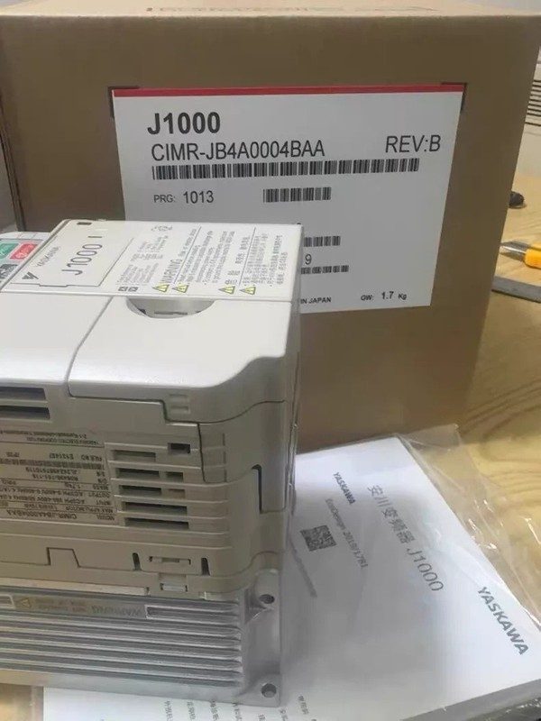 Частотный преобразователь Yaskawa CIMR-JB4A0004BBA