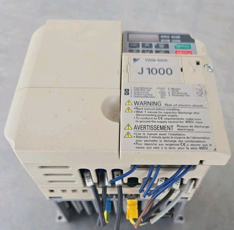 Привод Yaskawa CIMR-JC4A0011BAA