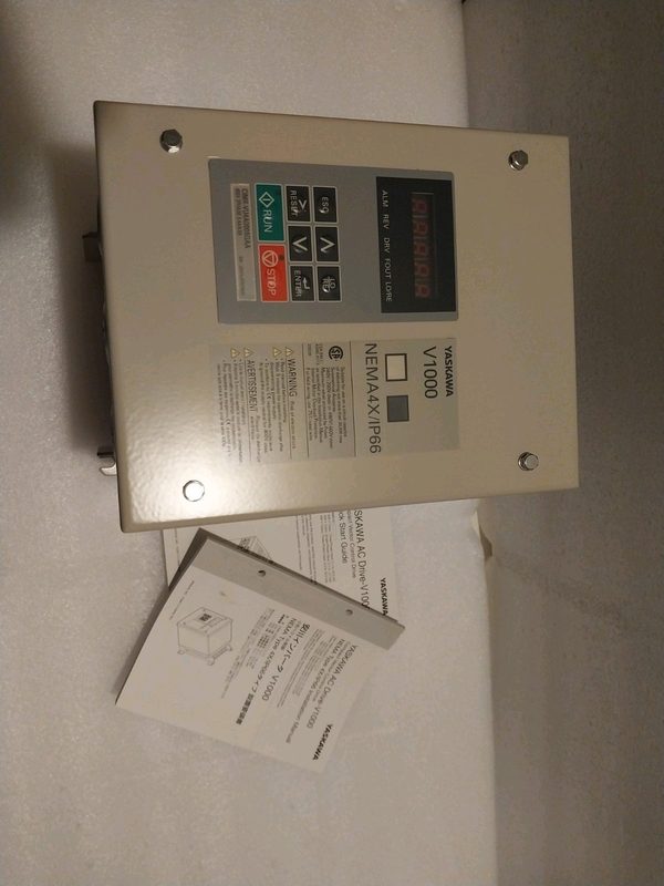 Привод Yaskawa CIMR-VU4A0005GAA