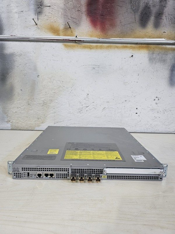 Маршрутизатор CISCO-ASR1000