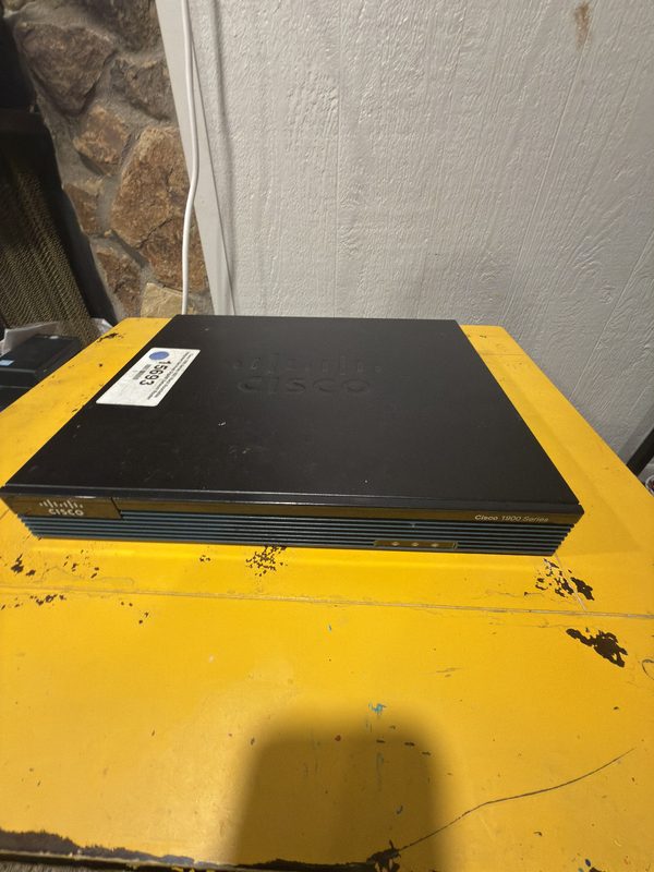 Маршрутизатор CISCO1921-T1SEC/K9