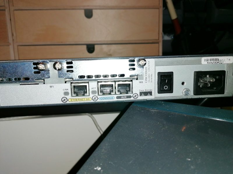 Маршрутизатор CISCO2610