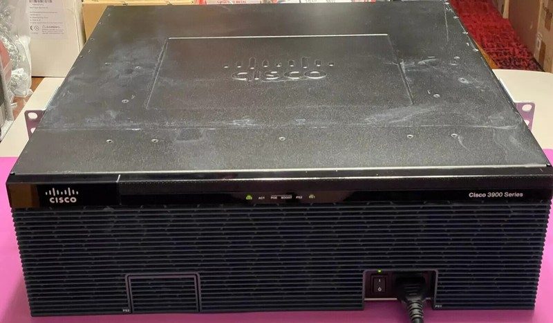 Маршрутизатор CISCO3925-SEC/K9