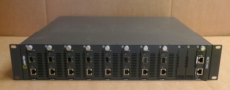 Медиаконвертер Perle CM-10GT-SFP