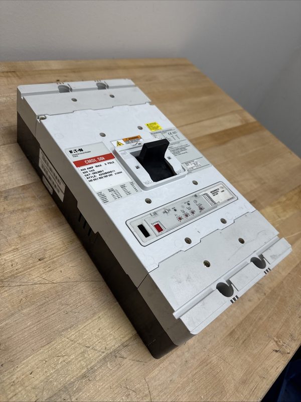 Автоматический выключатель Eaton CMDL3800F