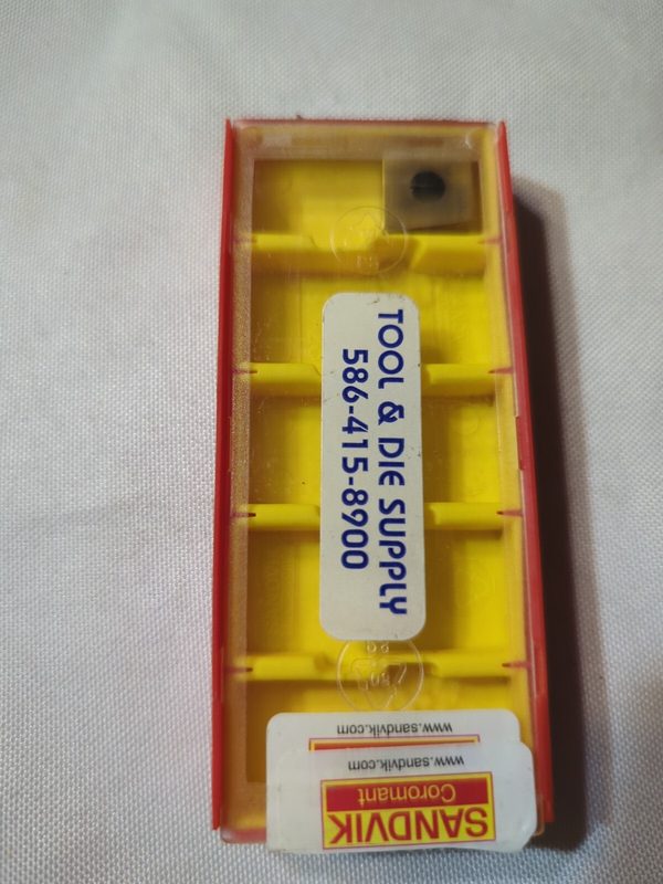 Режущий инструмент Sandvik CNGA120404S01030A
