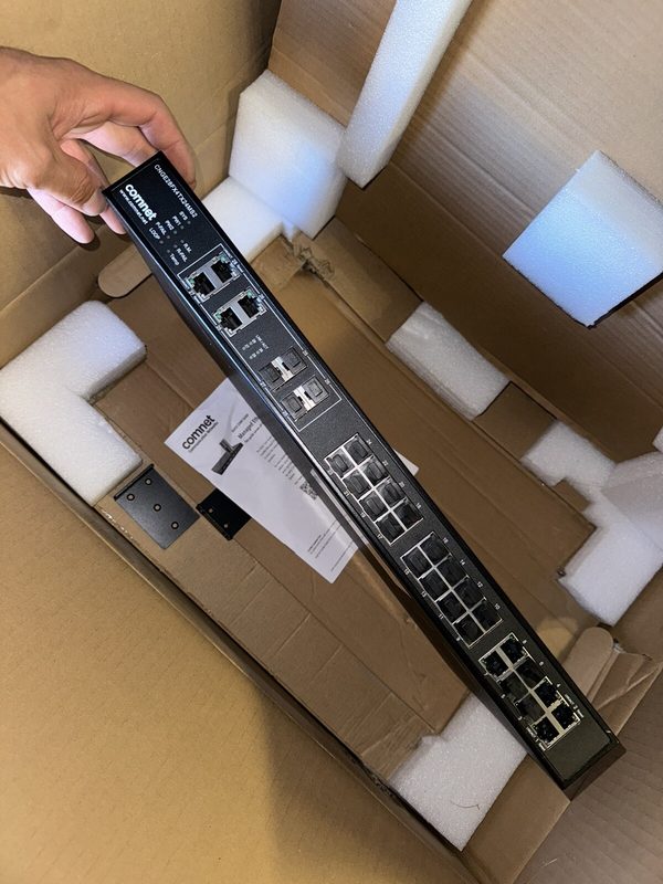 Коммутатор CNGE28FX4TX24MS2