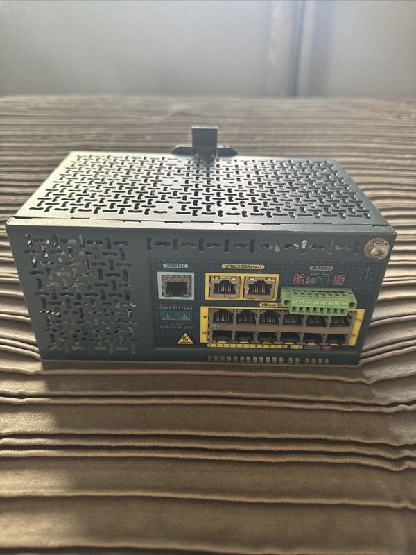 Коммутатор Cisco CNM9S30CRB