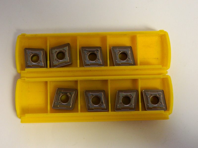 Режущий инструмент Kennametal CNMG120412RP