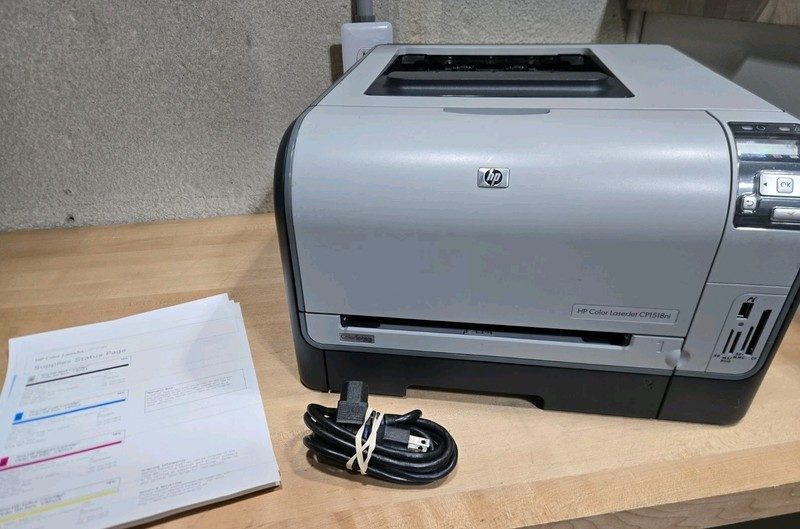 Лазерный принтер HPE CP1518NI