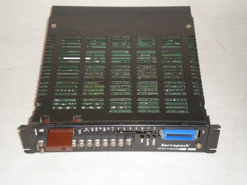 Сервопривод Yaskawa CPCR-FR02RB7R4M