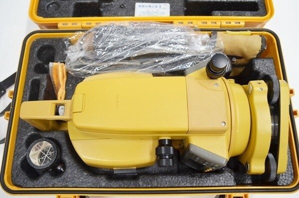 Тахеометр Topcon CS-101F