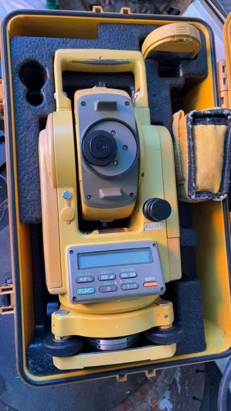 Тахеометр Topcon CS-20A