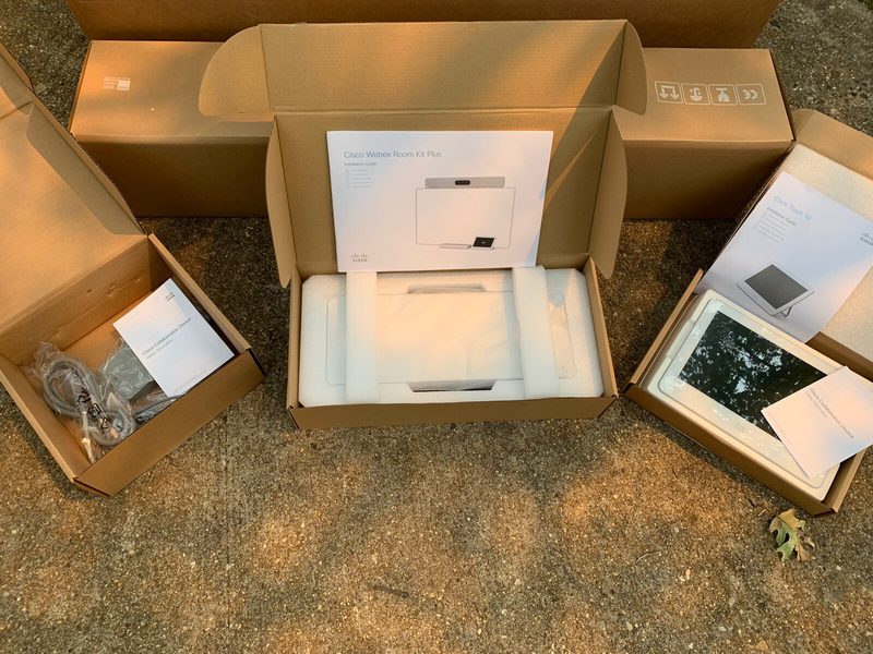 AV-оборудование Cisco CS-KITPLUS-MSRP-K9