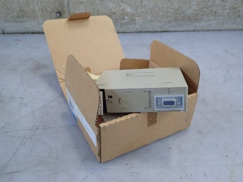 IIoT-устройство Omron CS1W-LC001